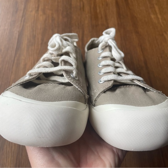 SOLD Keen Shoes Womens 8.5 Coronado III Tan Gray Casual Canvas Sneakers Laces - Picture 5 of 14